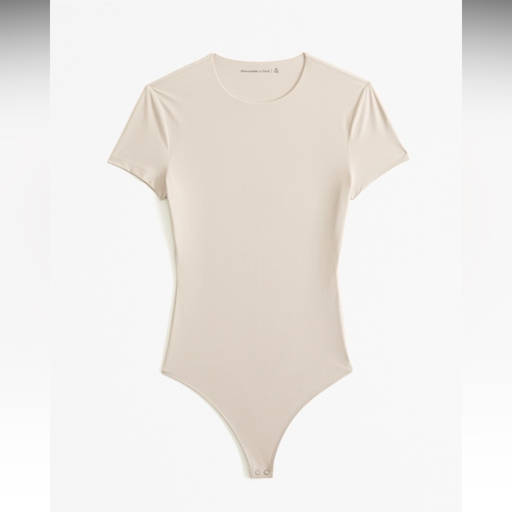 A&F t shirt bodysuit - XL